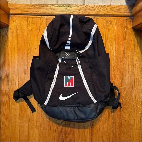 best lightweight camera backpack for airline travel BAGSMART 2 in 1 Small DSLR, Fits 12.9